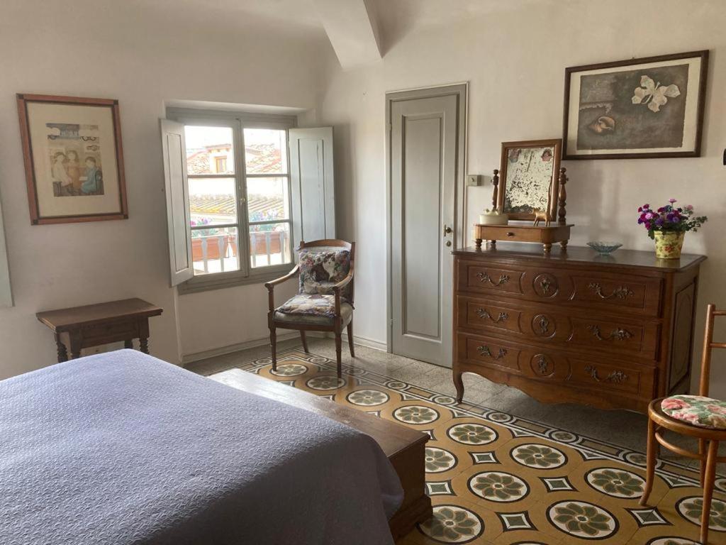 Attico In Piazza Santa Croce Appartement Florence